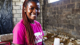 Caroline runs a successful poultry business in Zambia thanks to Caritas Czech Republic